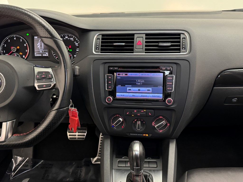 Thumbnail: 2014 Volkswagen Jetta - 29