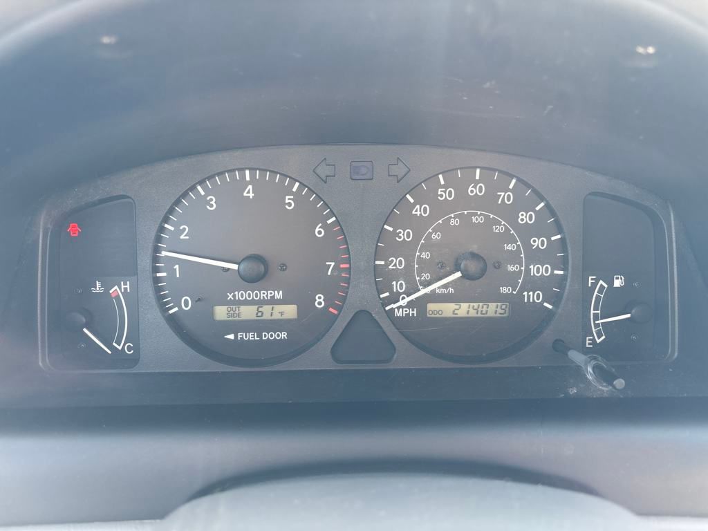 2000 Silver Stream Opal Toyota Corolla LE FWD Sedan