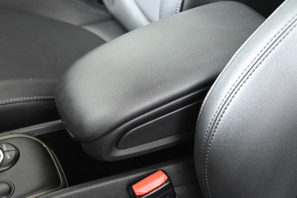 Thumbnail: 2022 MINI Cooper Countryman - 26