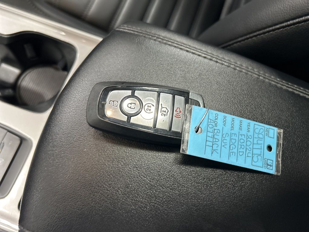used 2024 Ford Edge car, priced at $26,527