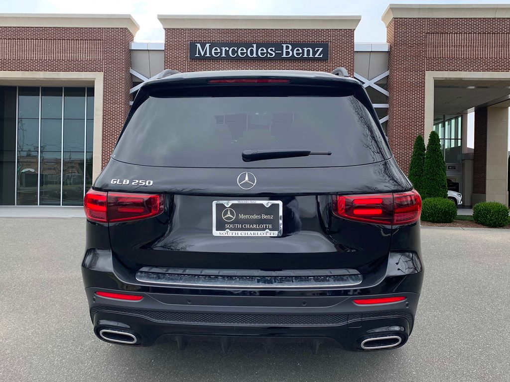 2024 Mercedes-Benz GLB 250 6