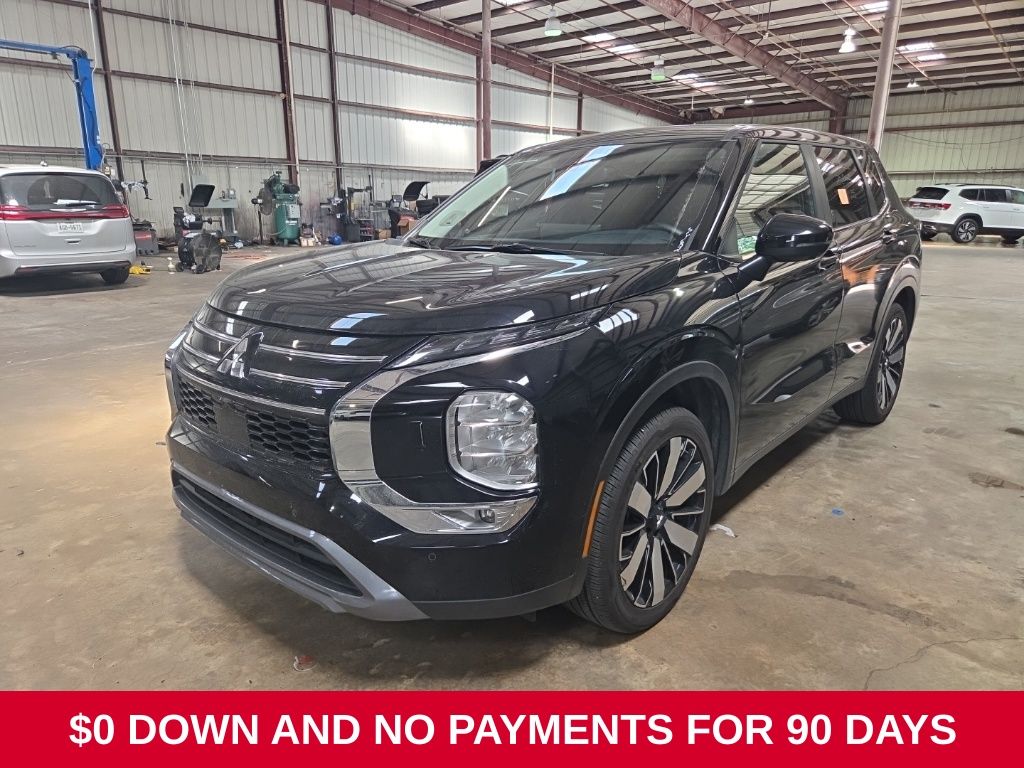 Black 2025 Mitsubishi Outlander SUV / Crossover Front-Wheel Drive Continuously Variable Transmission