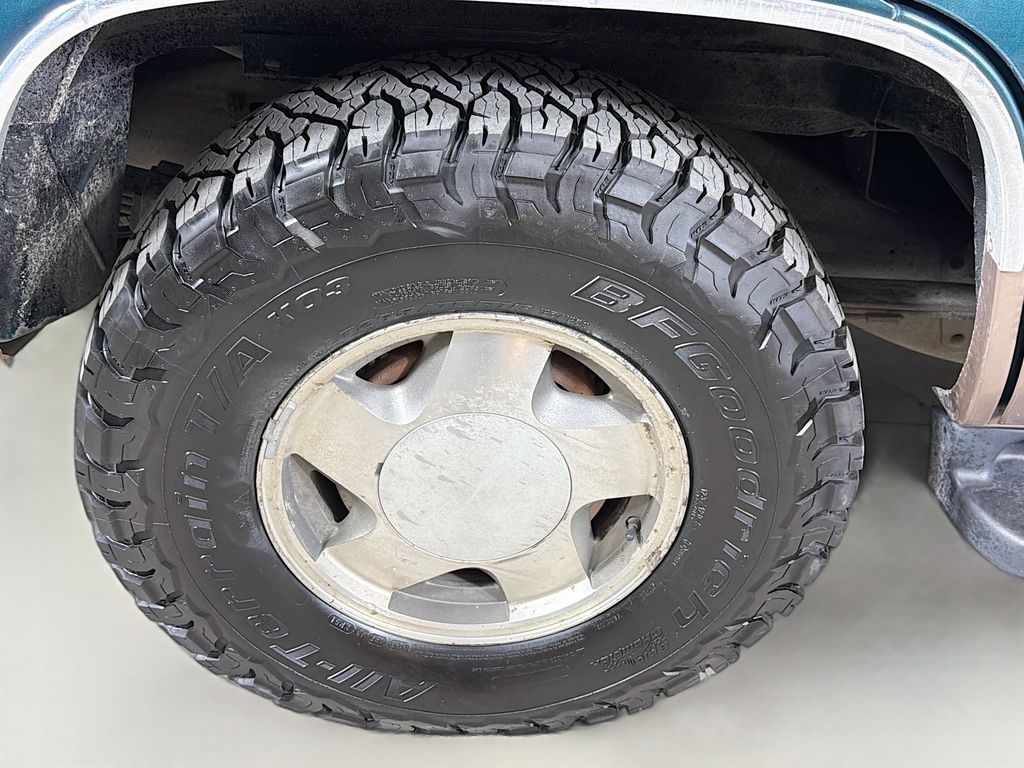 Used 1998 Chevrolet Tahoe SUV