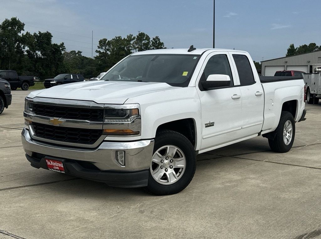 2017 Chevrolet Silverado 1500 LT - 0