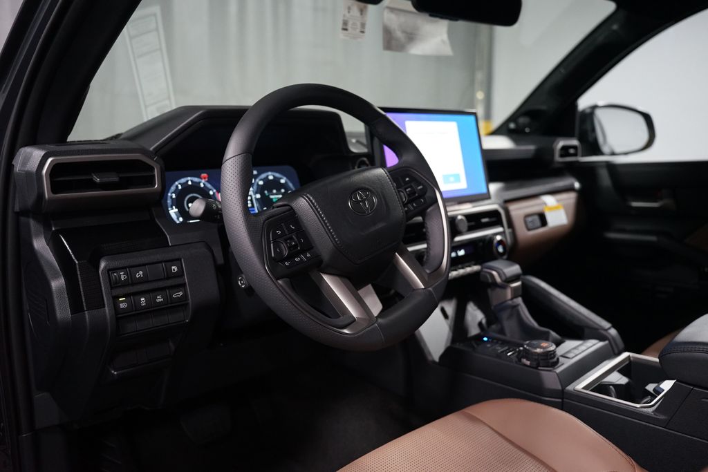 Thumbnail: 2025 Toyota 4Runner - 16