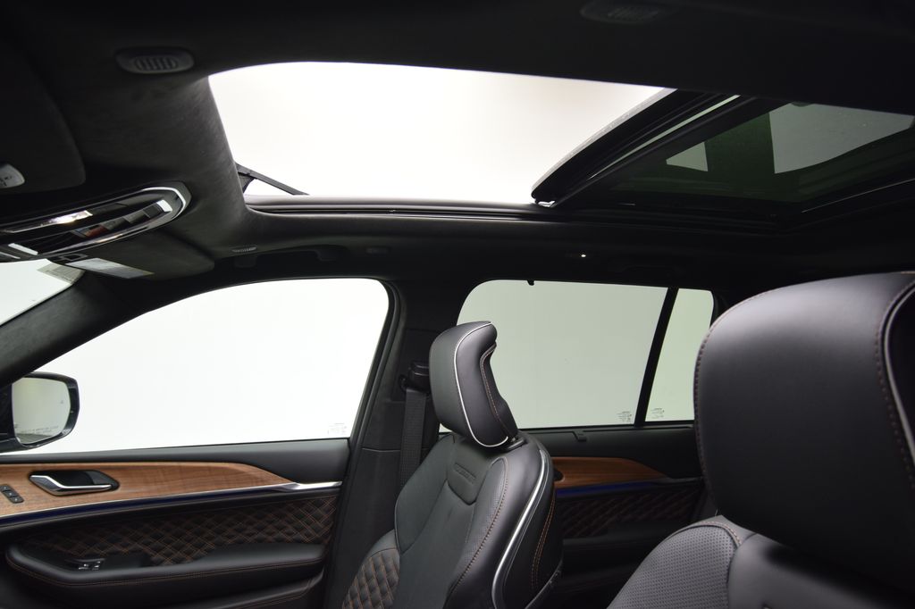 new 2026 Jeep Grand Cherokee car, priced at $58,046