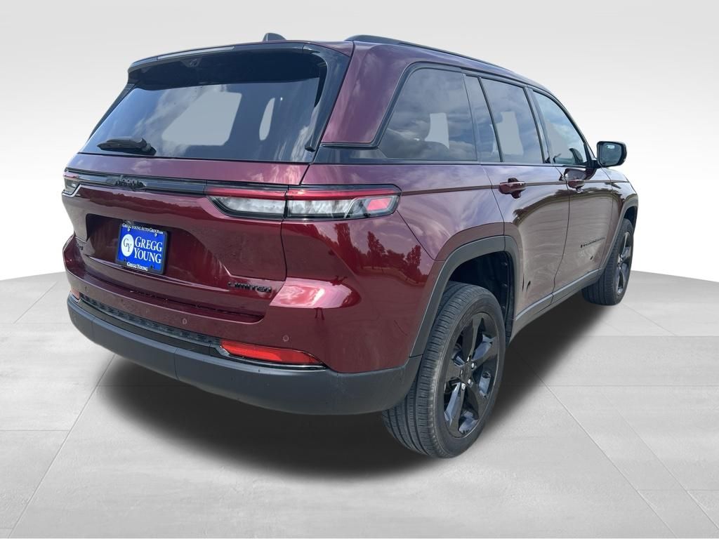 Used 2025 Jeep Grand Cherokee SUV