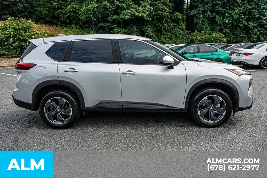 Used 2025 Silver Nissan SV image 8