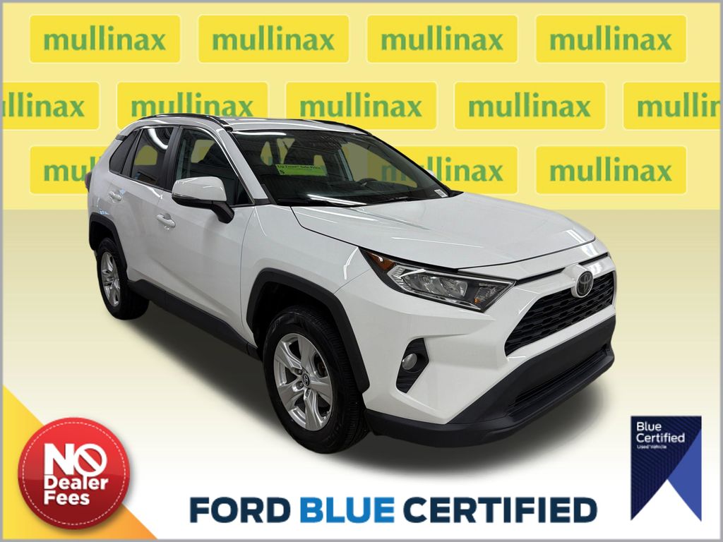Super White 2019 Toyota RAV4 SUV / Crossover Front-Wheel Drive 8-Speed Automatic