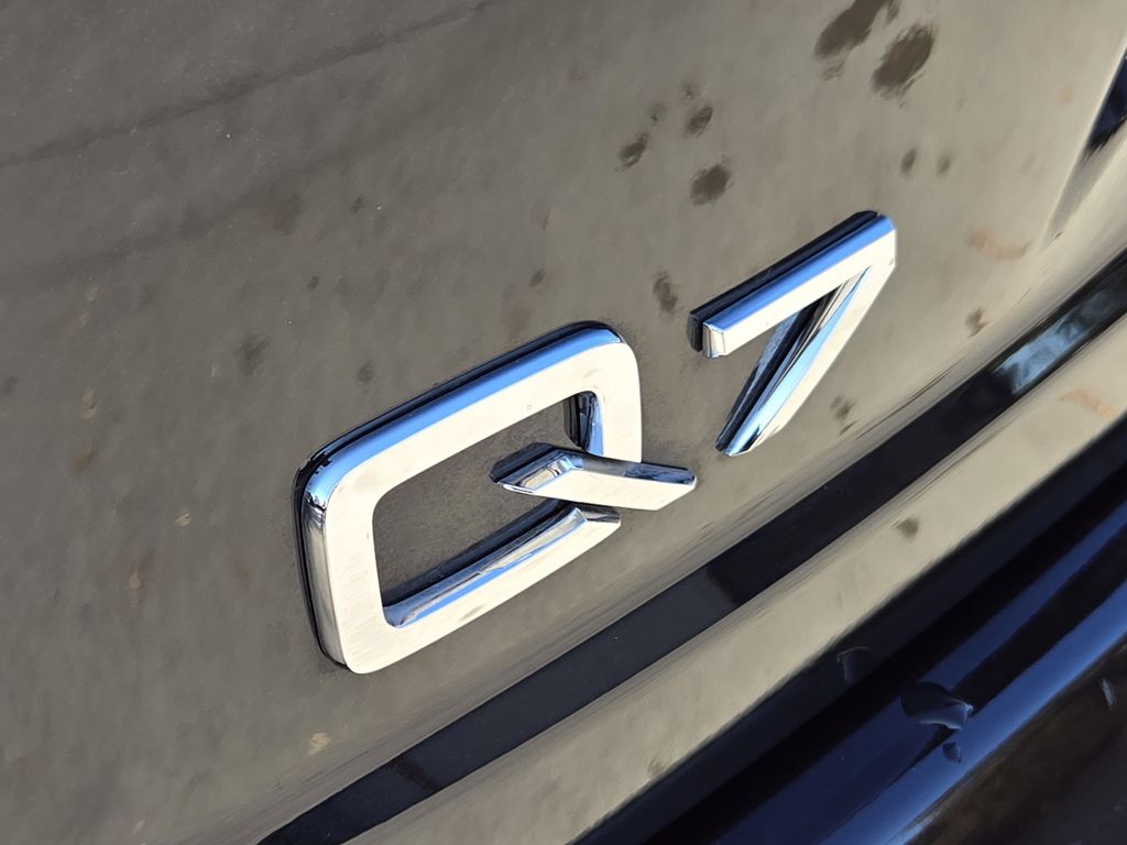 used 2018 Audi Q7 car, priced at $19,492
