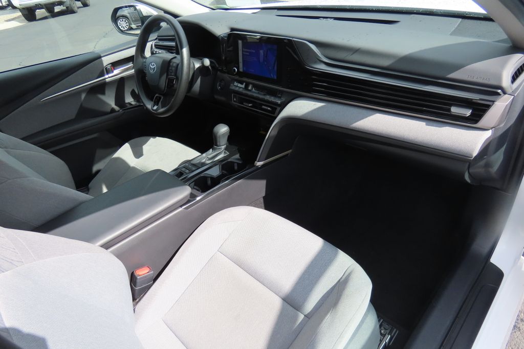 Thumbnail: 2025 Toyota Camry - 18
