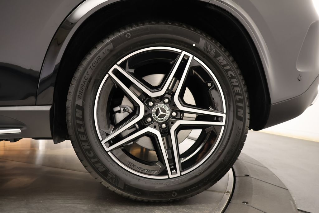 Thumbnail: 2026 Mercedes-Benz GLE - 12