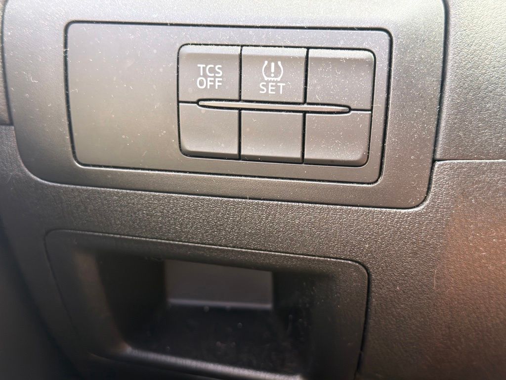 MazdaCX-524