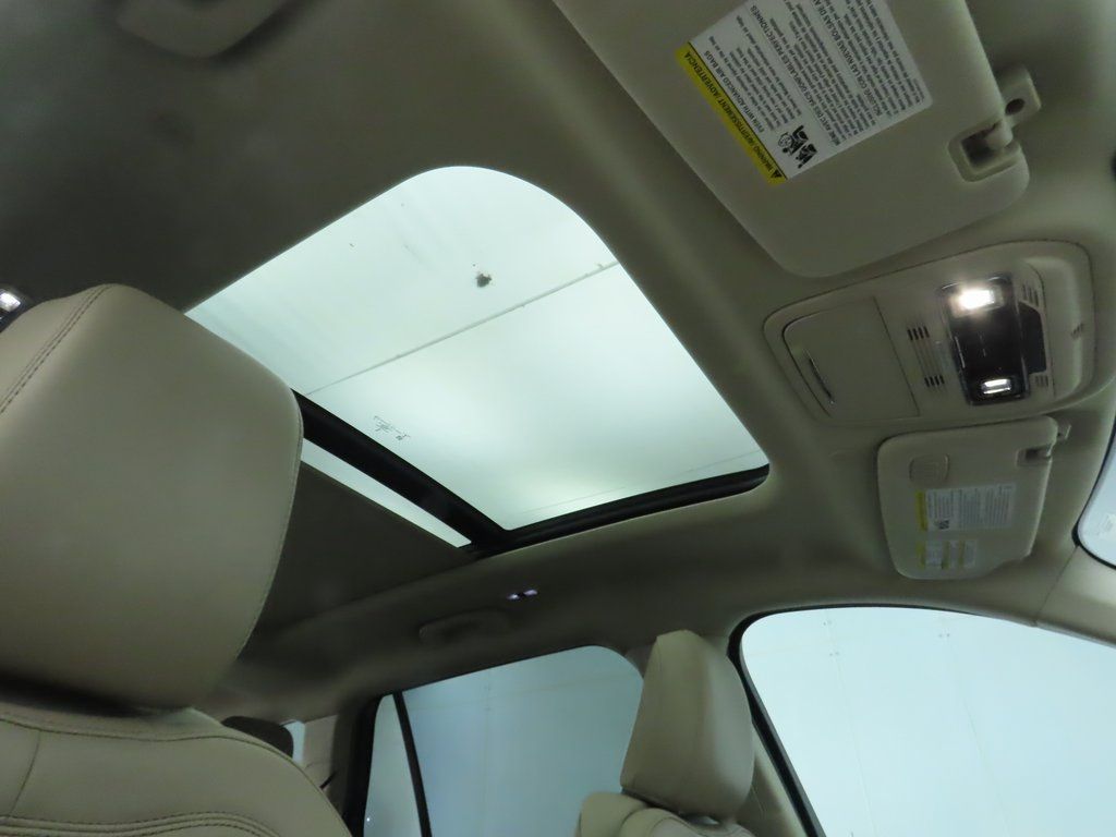 Thumbnail: 2022 Lincoln Aviator - 19