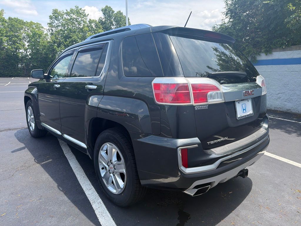 Thumbnail: 2017 GMC Terrain - 3