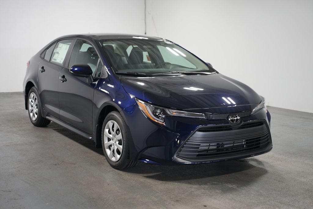 2025 Toyota Corolla LE 3
