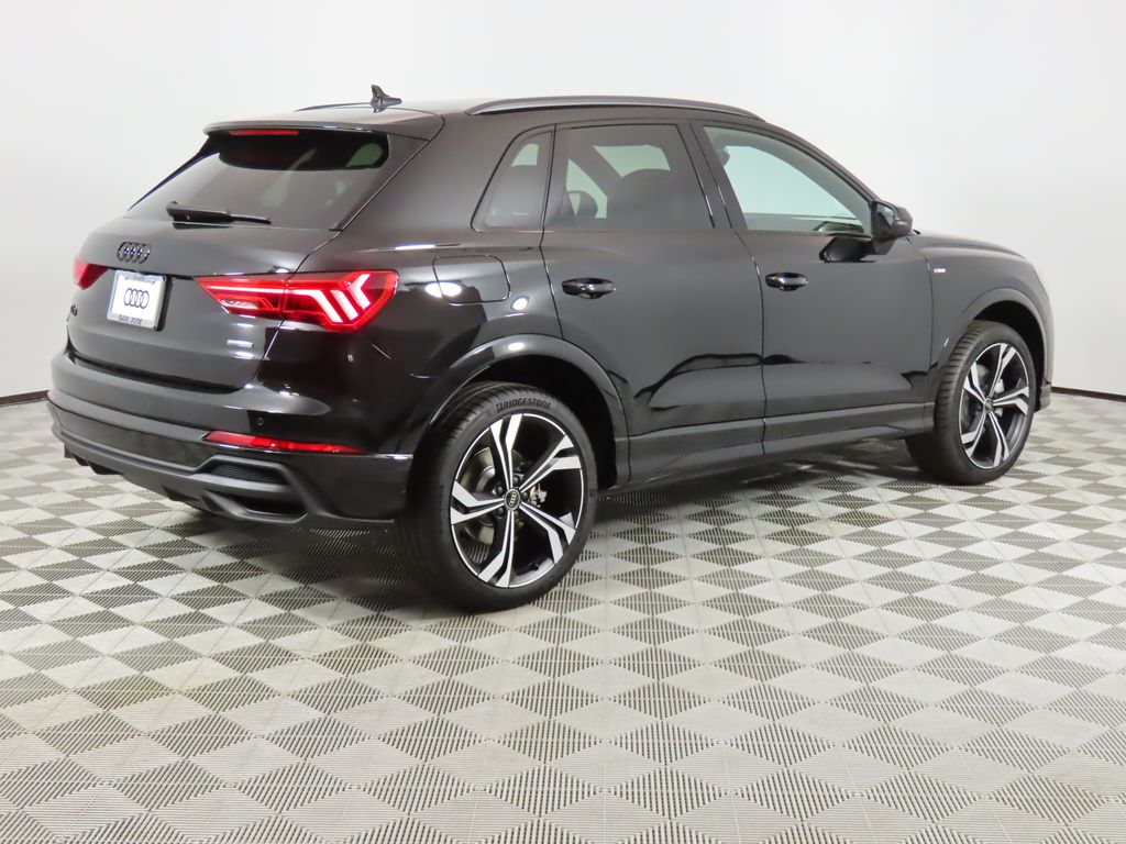 2024 Audi Q3  5