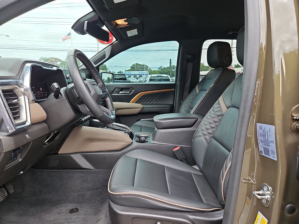 Thumbnail: 2023 GMC Canyon - 14