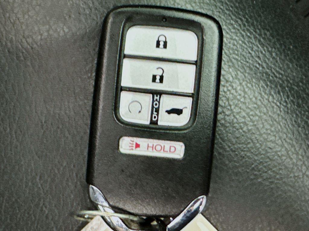 Used Car 2022 Honda Pilot  Special Edition For Sale Under $30,000 In Austin, Texas