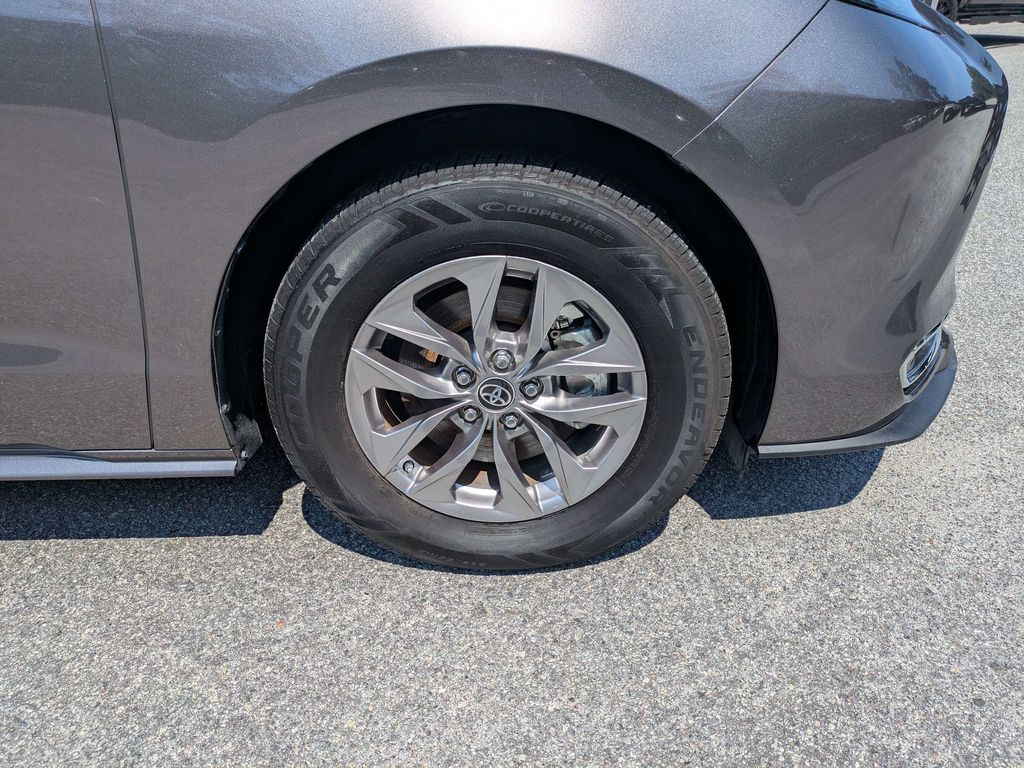 Used 2024 Toyota Sienna Van