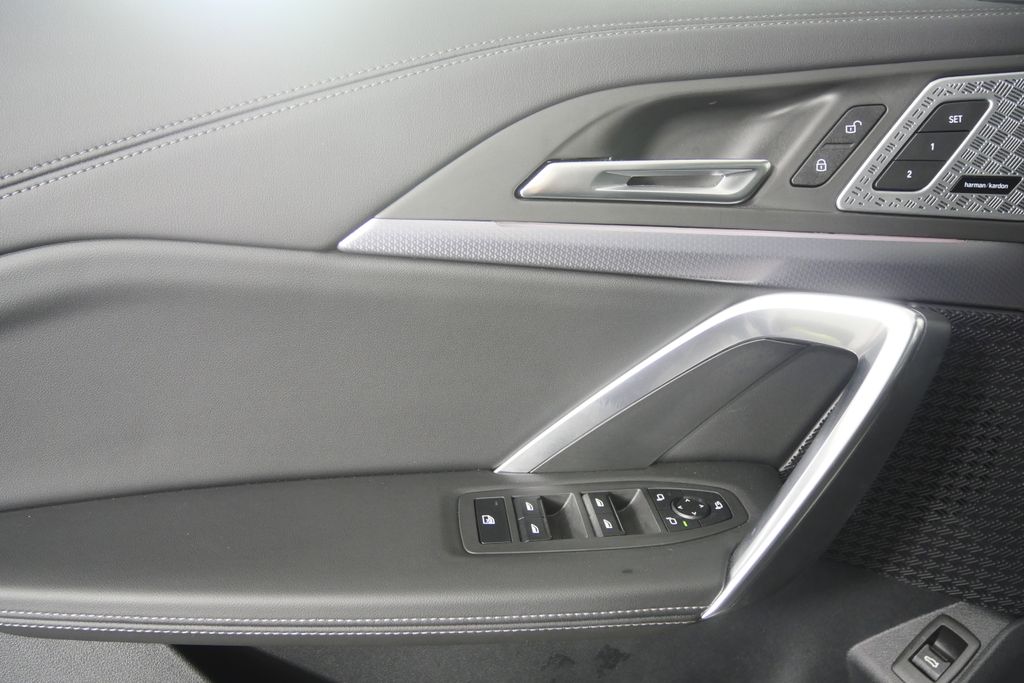 Thumbnail: 2025 BMW X1 - 9