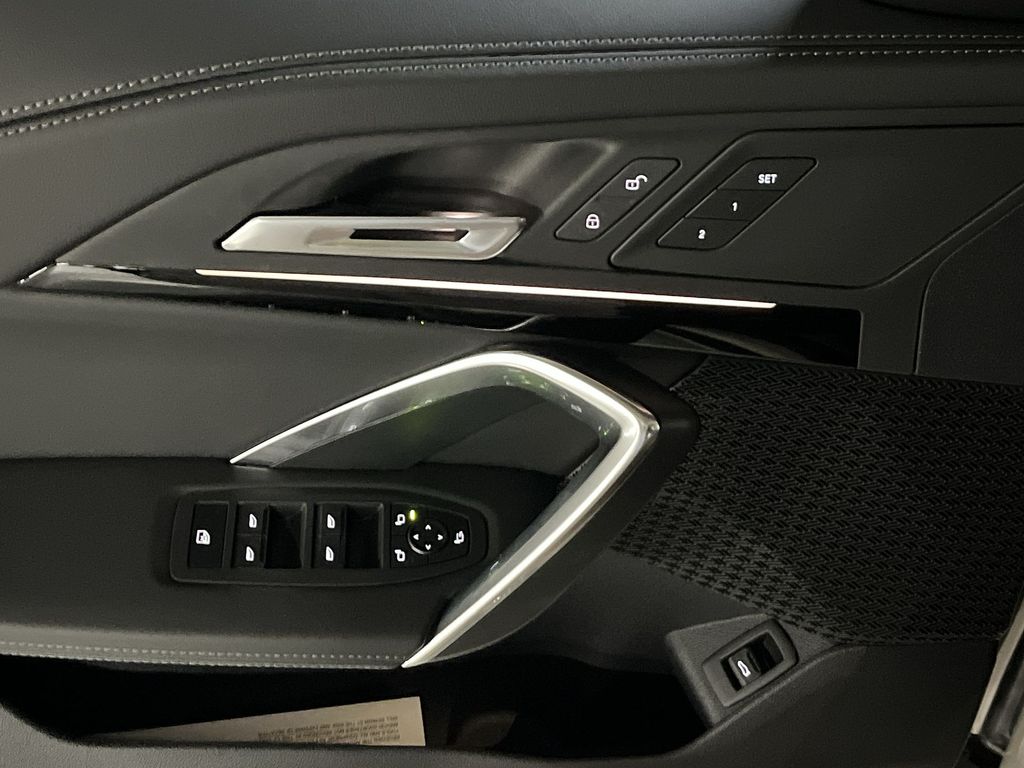 Thumbnail: 2026 BMW X1 - 13