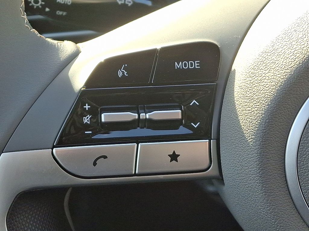 Thumbnail: 2025 Hyundai Elantra - 23