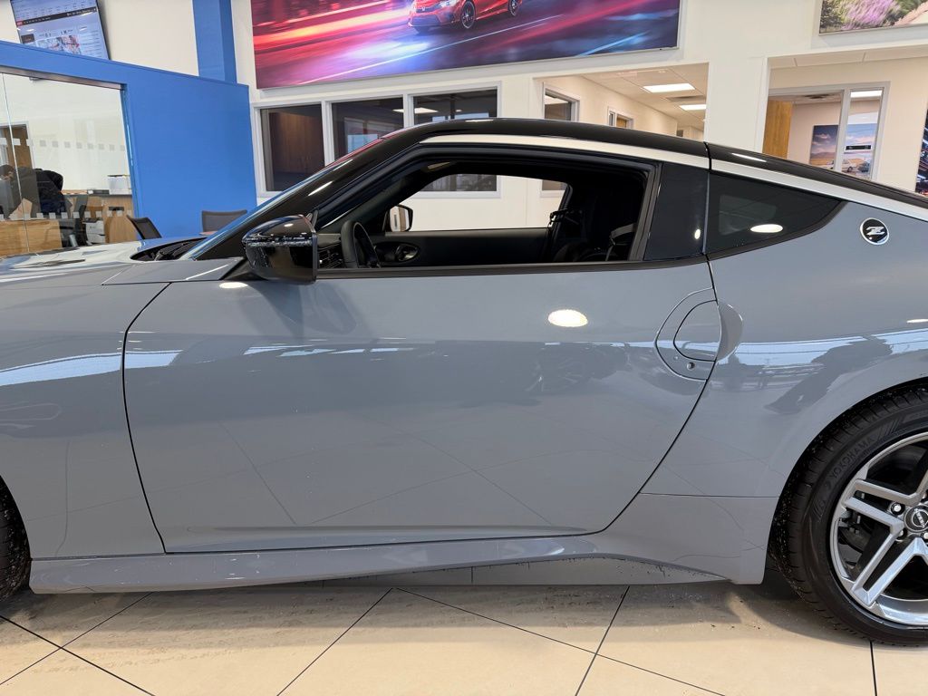 Thumbnail: 2024 Nissan Z - 4