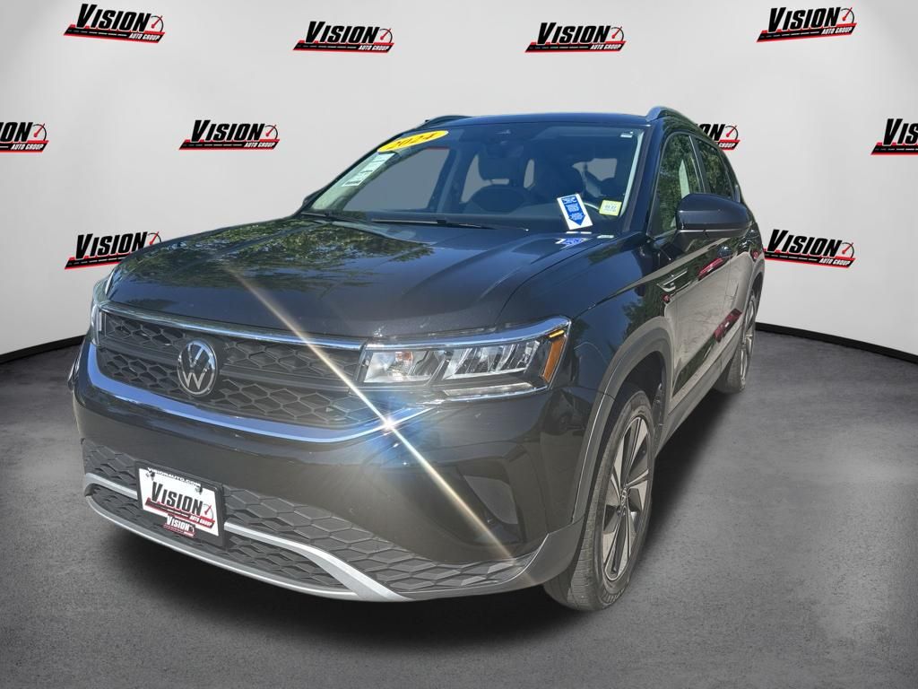 2024 Volkswagen Taos SE 4Motion