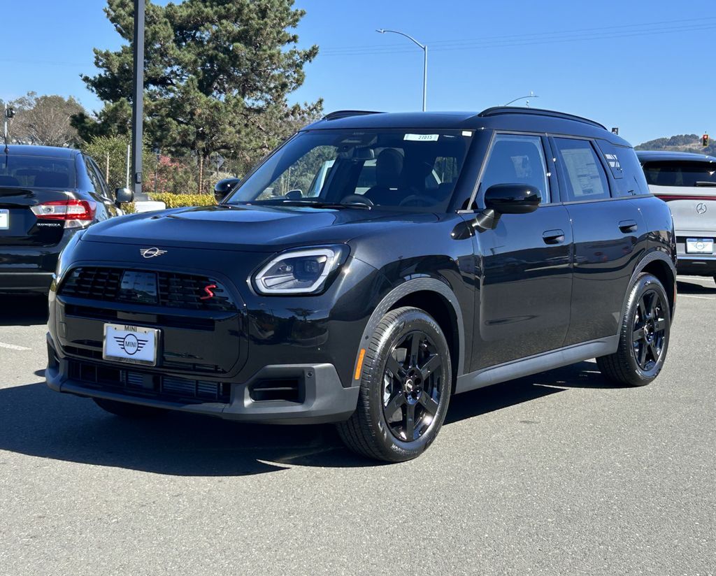 Thumbnail: 2027 MINI Cooper Countryman - 1