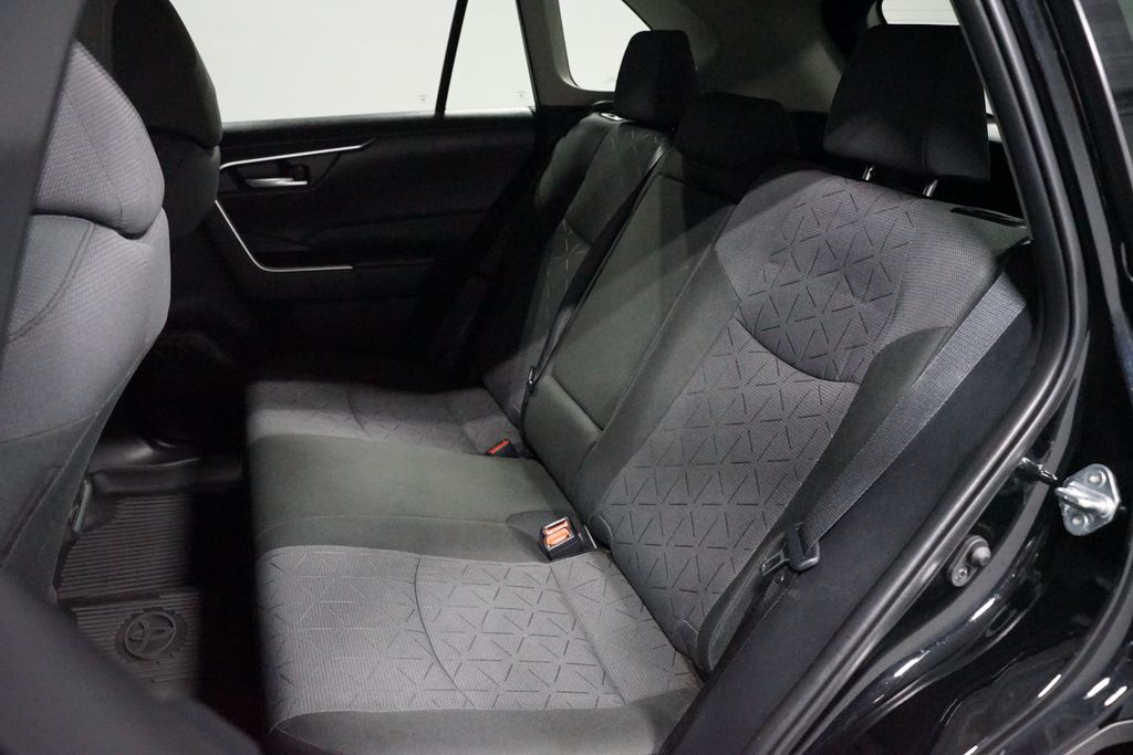 Thumbnail: 2025 Toyota RAV4 - 29