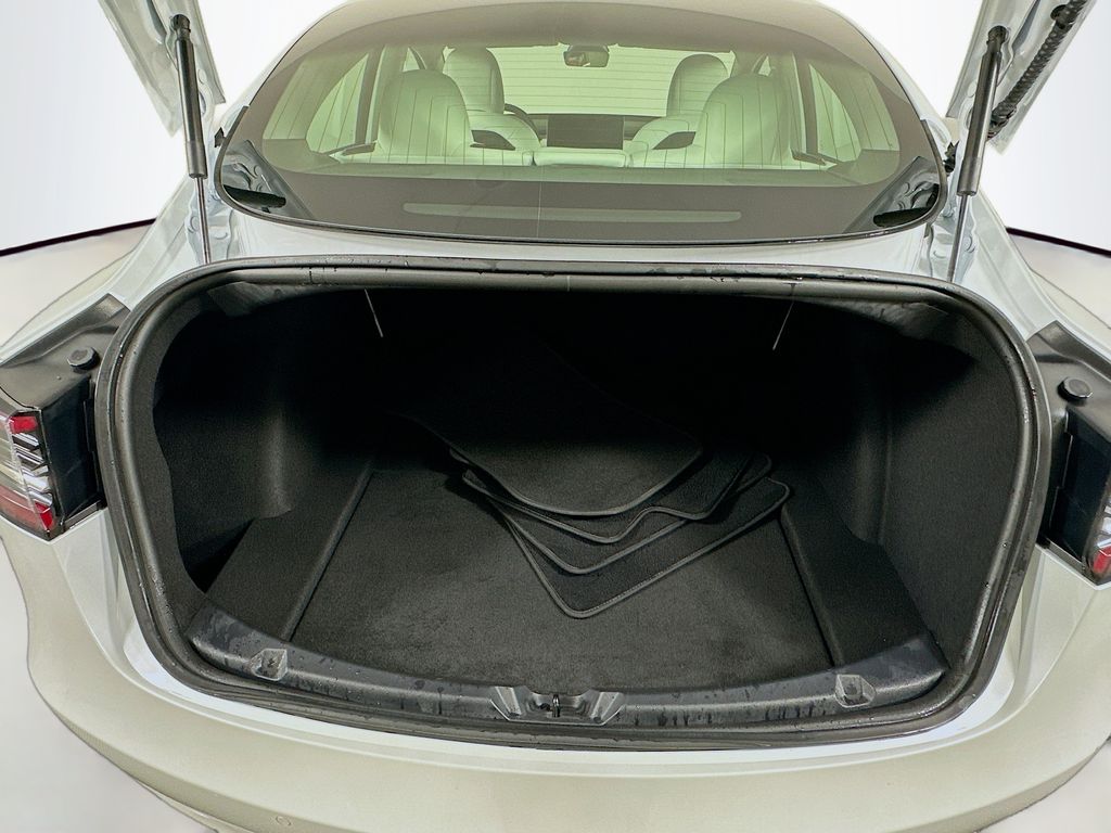 2020 Tesla Model 3 Standard Range 24