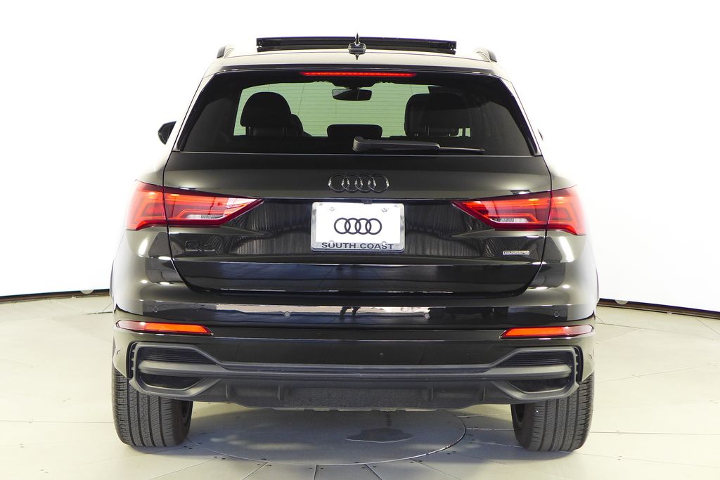 Thumbnail: 2023 Audi Q3 - 8