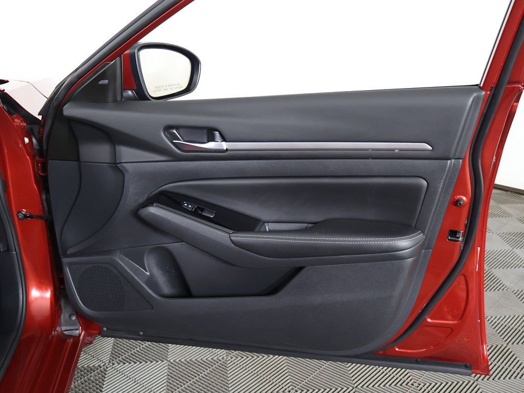 Used 2023 Red Nissan 2.5 SV image 20