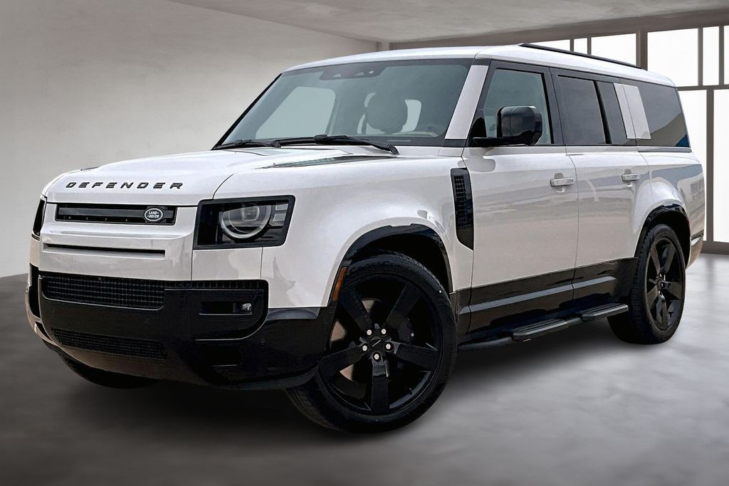 2026 Land Rover Defender 130 P400 X-Dynamic SE AWD
