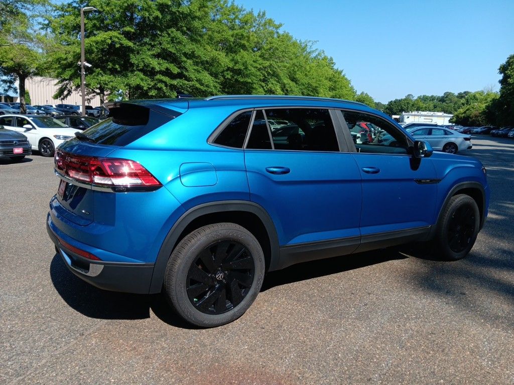 2024 Volkswagen Atlas Cross Sport 2.0T SE w/Technology 5