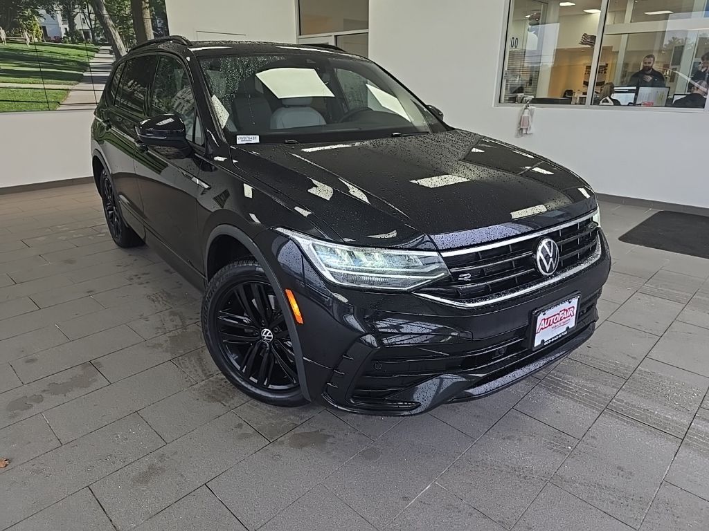 Gray 2022 Volkswagen Tiguan SE R-Line Black 4Motion SUV / Crossover All-Wheel Drive 8-Speed Automatic