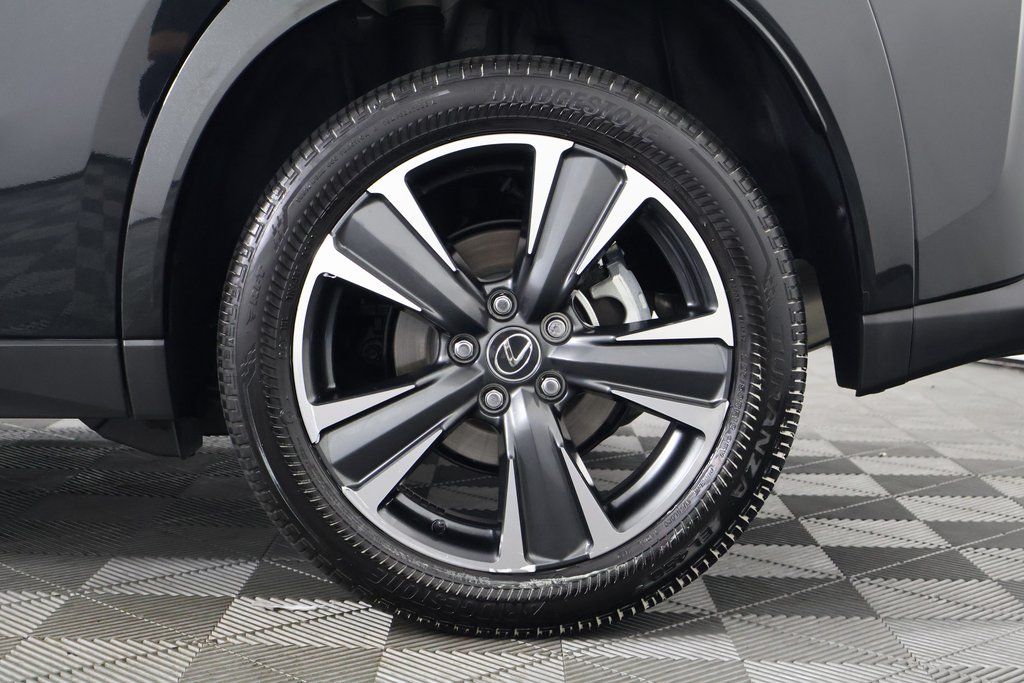 Thumbnail: 2025 Lexus UX - 16