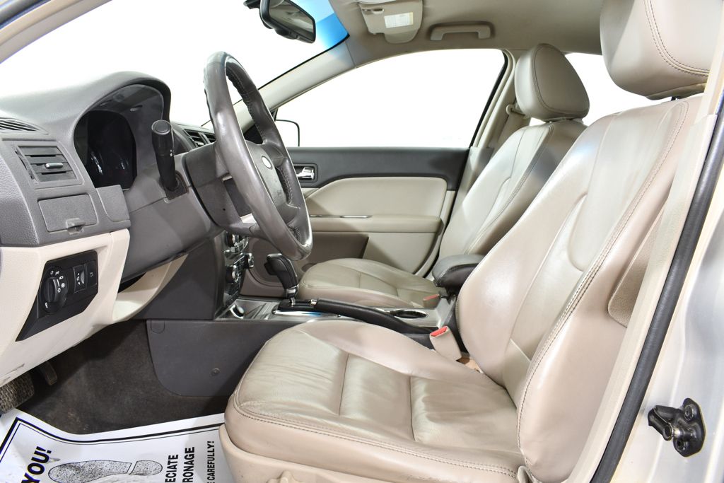 Used 2010  Ford SEL Flex Fuel image 6