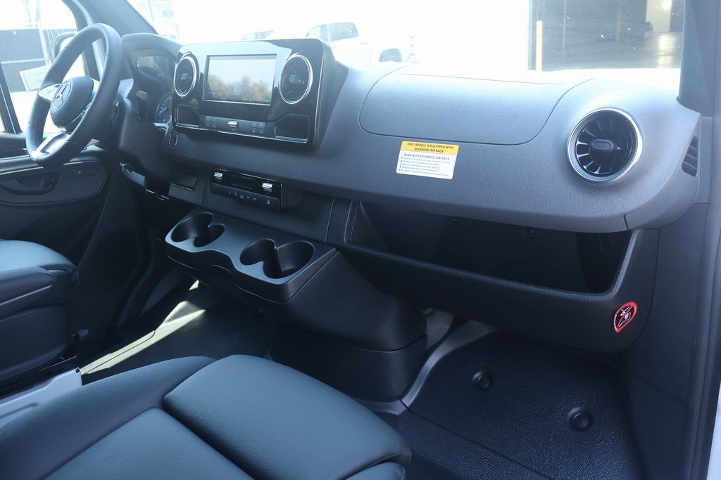 2024 Mercedes-Benz Sprinter 2500 4