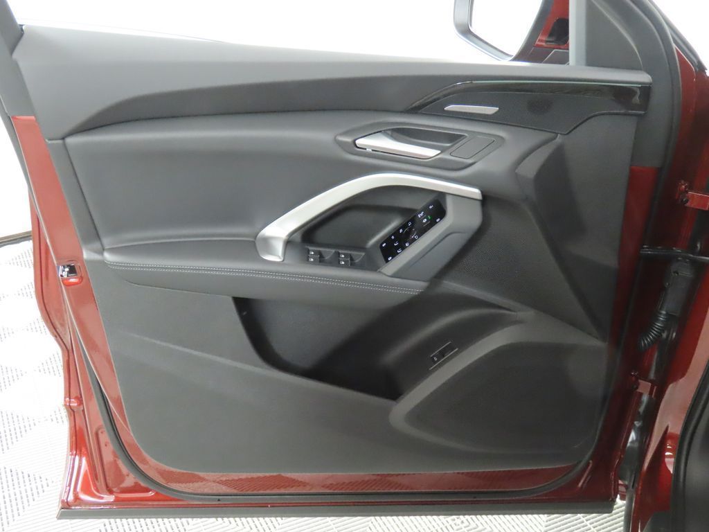 Thumbnail: 2025 Audi Q5 - 26