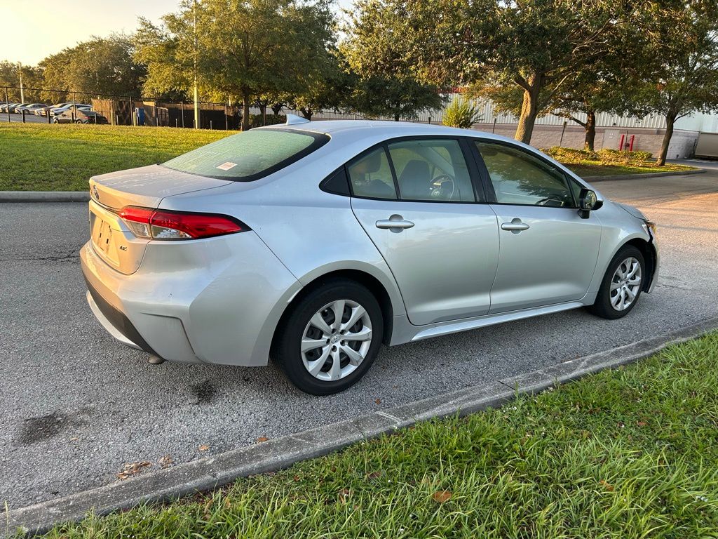 Thumbnail: 2022 Toyota Corolla - 5
