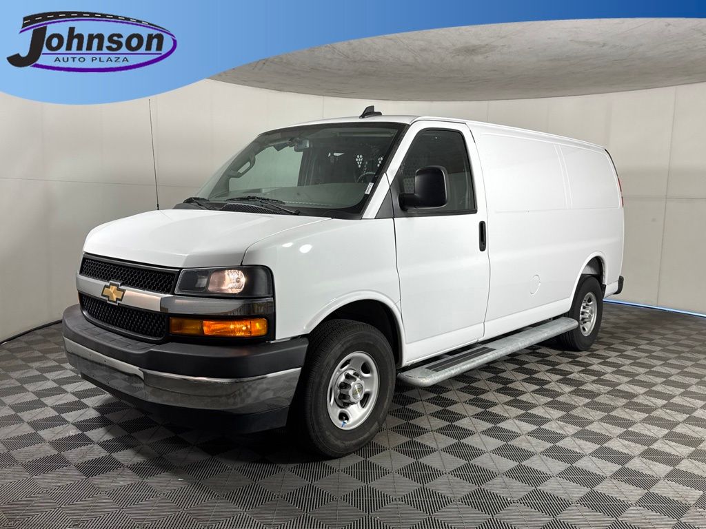 Summit White 2025 Chevrolet Express Cargo Van Rear-Wheel Drive 8-Speed Automatic Overdrive