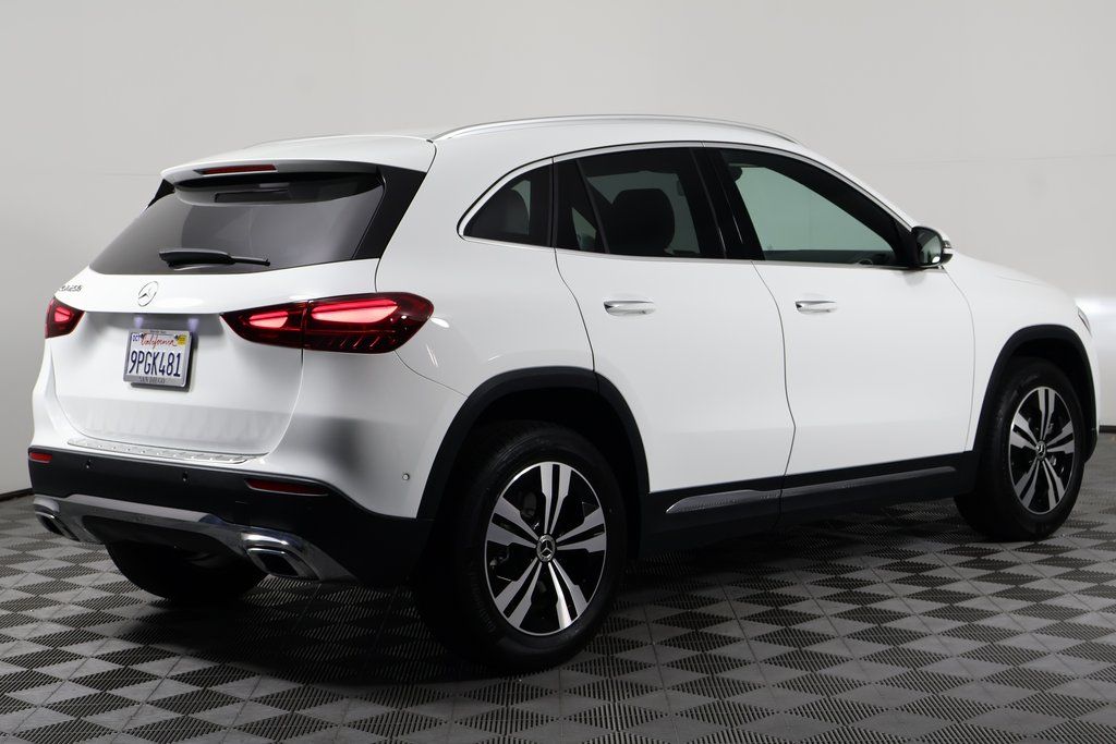 Thumbnail: 2025 Mercedes-Benz GLA - 4