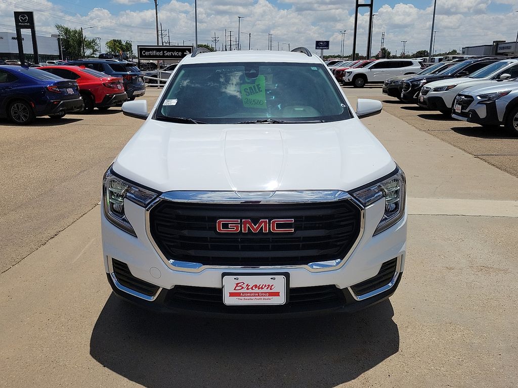 2024 GMC Terrain SLE White at Brown Honda