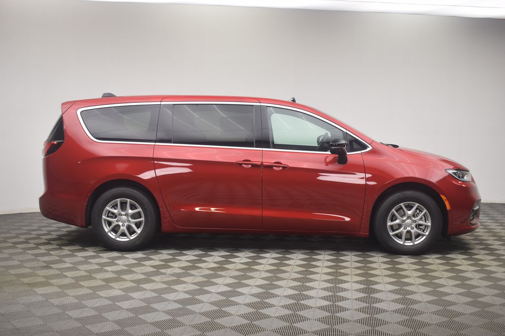 new 2026 Chrysler Pacifica car, priced at $40,580