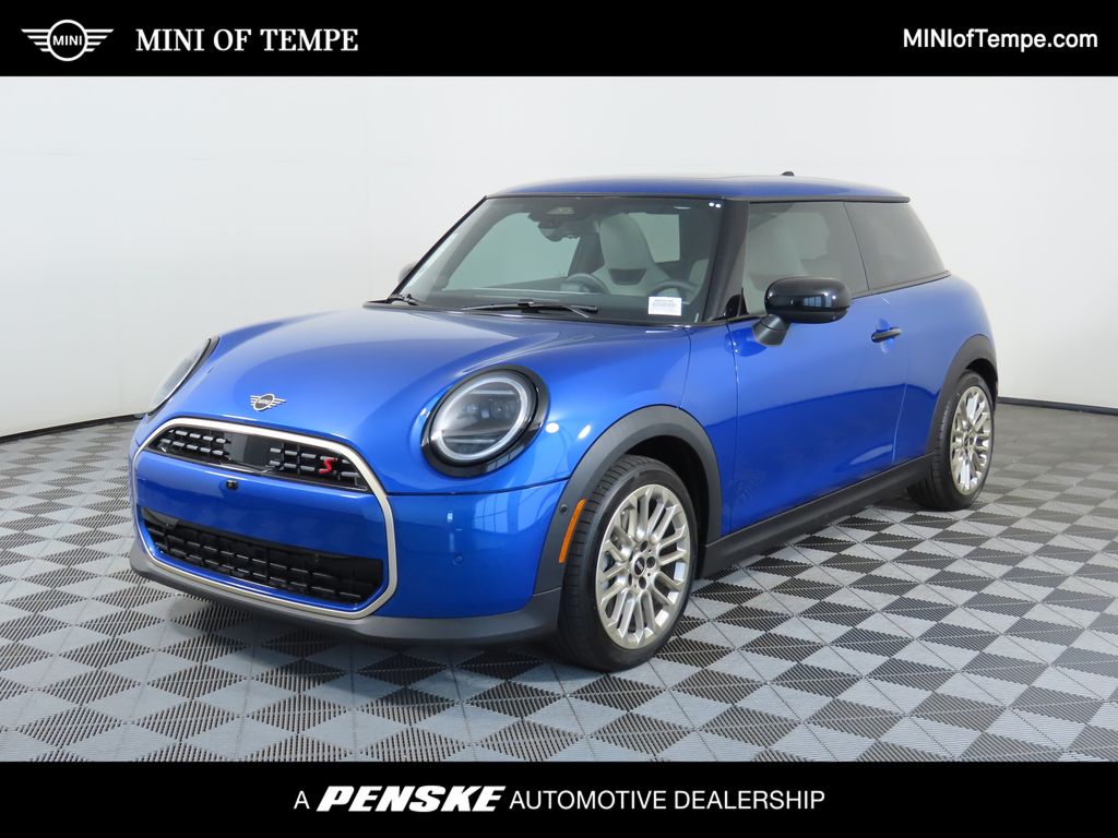 2025 MINI Cooper Hardtop 2 Door Hero Image