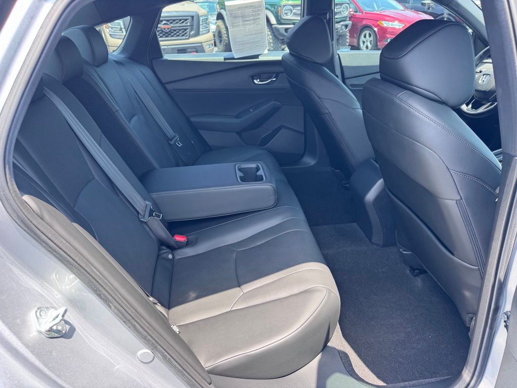 HondaAccord Hybrid30