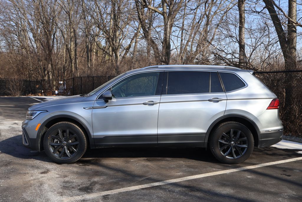Thumbnail: 2024 Volkswagen Tiguan - 4