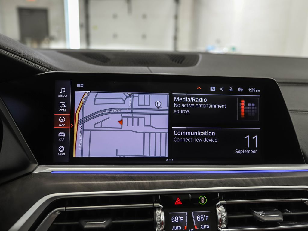 Thumbnail: 2022 BMW X7 - 15